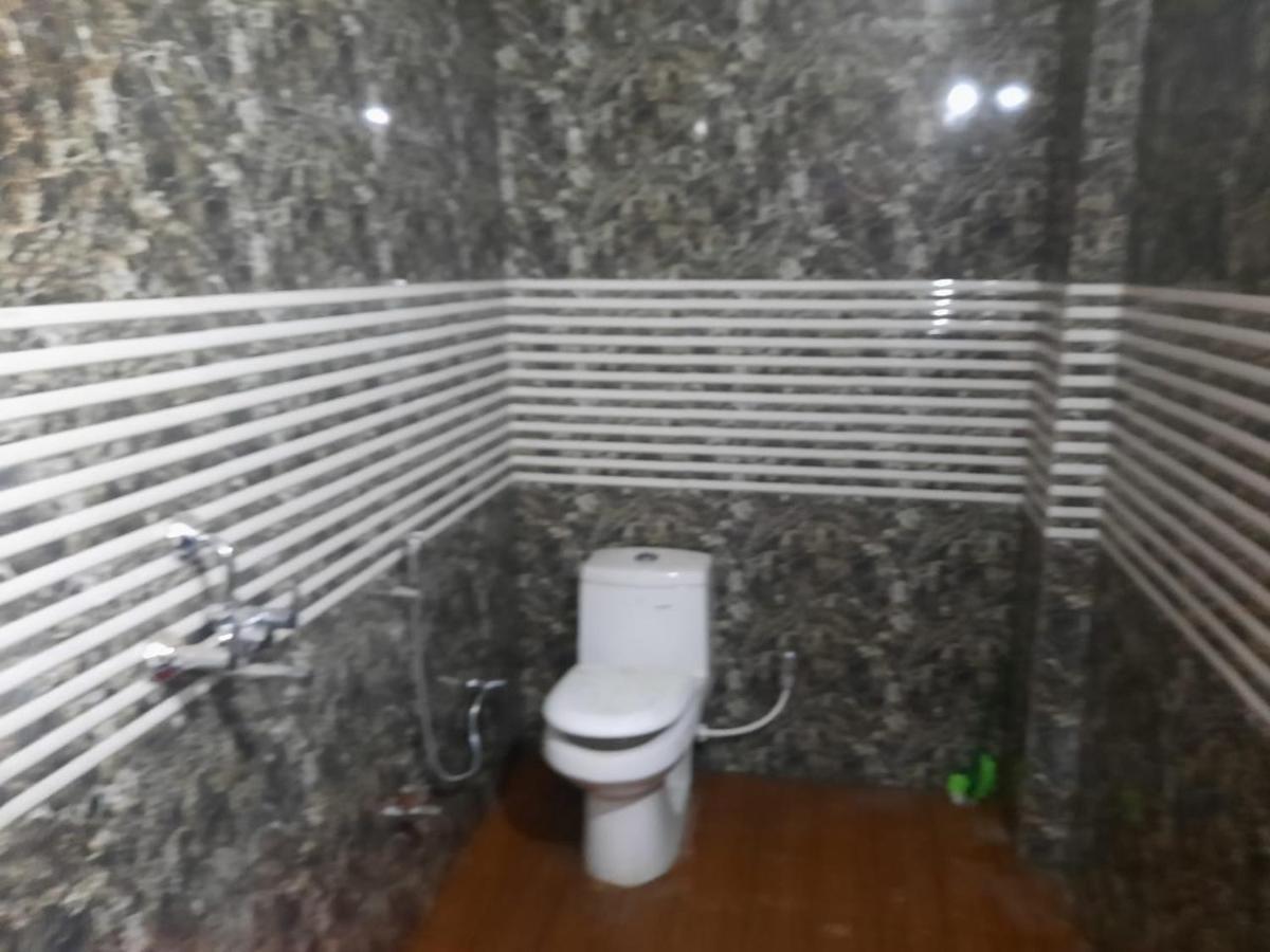 Yamnotri Dham Hotell Vrindāvan Exteriör bild